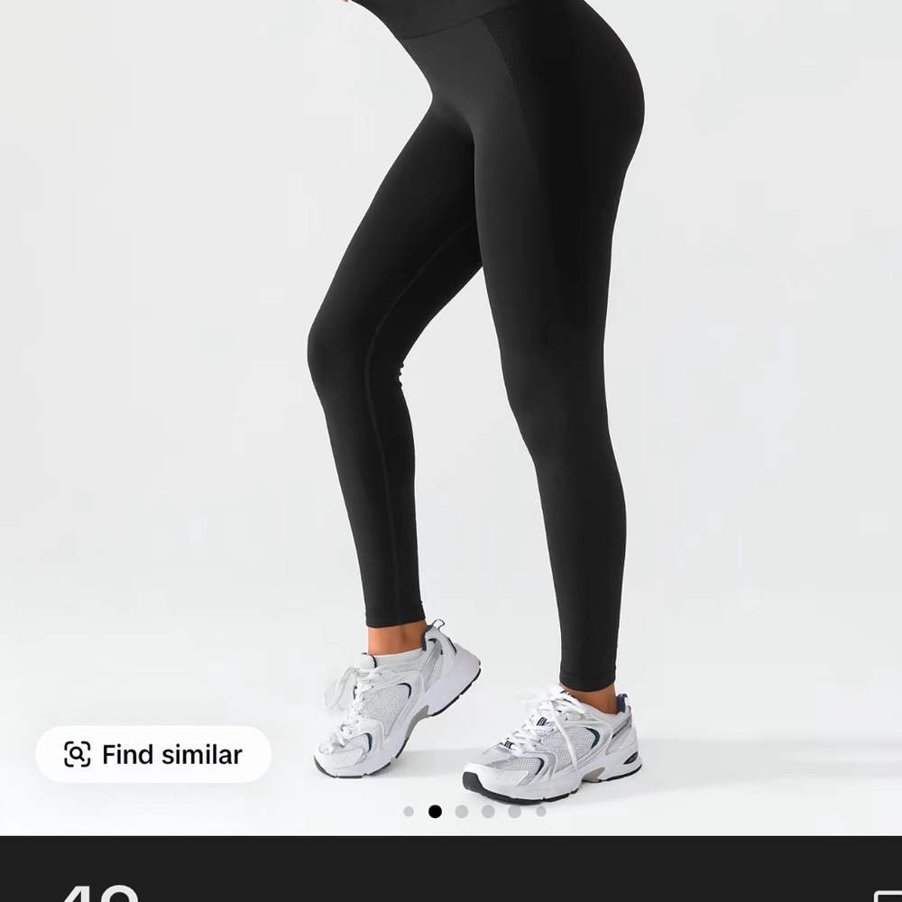 Sleek Black Women's Leggings
